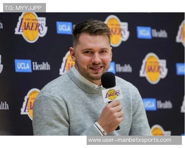 雷迪克谈东契奇归队时间尚未确定因孩子出生暂时离队影响球队安排